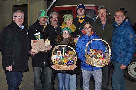 Josef Bauer, Klaus Haider, Harald Zauner, Marie und Iris Scheidl, Markus Rabl, Maximilian Maierhofer, Robert Reuberger und Ortsgruppenobmann Vbgm. Josef Schaden