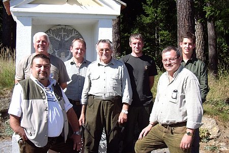 Jagdleiter Franz Karlinger, Jagdausschussobmann Martin Wally, Wolfgang Kletzl, Friedrich Rosner, Walter Koppensteiner, Oswald Ablinger und Stefan Wally (v.l.) Nicht am Bild: Benjamin Zeilinger