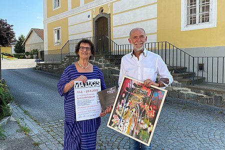 Elisabeth Springer und Bgm. Josef Schaden freuen sich auf eine erfolgreiche und vor allem kreative Woche. Foto Gemeinde