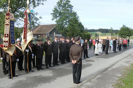 Die Feuerwehr unter dem Kommando von Anton Hipp