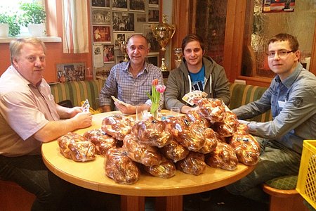 Striezelschnapsen am Ostermontag: Josef Bauer, Josef Schaden, Lukas Brandweiner und Markus Rabl