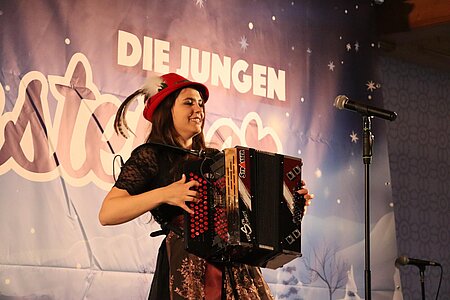 Kerstin Schmidt mit ihrer "Steirischen"