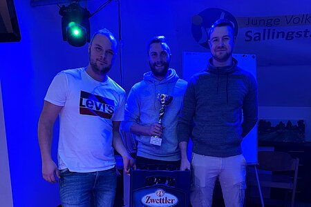 Die felißigen Helfer: Tobias Krenn, Maximilian Maierhofer, Stefan Kurz