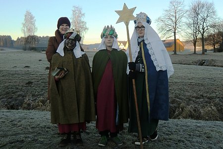 Auch diese Gruppe sammelte in Sallingstadt:Begleiterin Sissy Kraft, Anna Kraft, Maximilian und Theresa Maierhofer