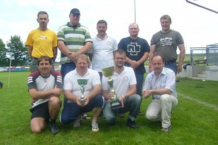 Den Herrenbewerb im Seilziehen beim Sportfest gewannen zum dritten Mal in Serie die Feuerwehrkameraden aus Sallingstadt