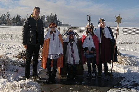 Eine Gruppe aus Walterschlag: Cornelia Haider, Felix, Marie und Paul Scheidl mit Begleiter Alexander ScheidlGesammelt wurde in Walterschlag und Windhof