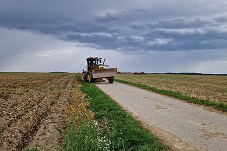 Am Reiterweg: Bankettschneiden