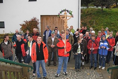 Die zehnte Fußwallfahrt der Pfarre Oberstrahlbach führte über Sallingstadt nach Waldenstein