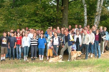 Der Wandertag beim Dorffest führte diesmal nach Streitbach zum "Frauenbichlstein".