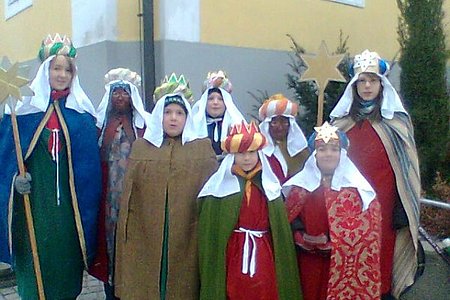 Die Sternsinger waren zum Jahreswechsel in der Pfarre Sallingstadt unterwegs