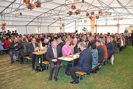 Das Festzelt war an beiden Tagen bis zum letzten Platz gefüllt