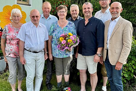 Bild: Fridoline Holzmüller, Pater Daniel Gärtner, Eduard & Aloisia Kaufmann, Johann Weber, Dietmar Hipp, Markus Rabl, Bgm. Josef Schaden