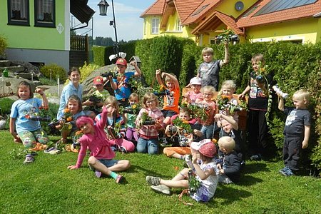 "Garteln" mit Kinder von Fit & Freizeit gestaltet.