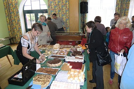 Reges Treiben beim Bauernmarkt