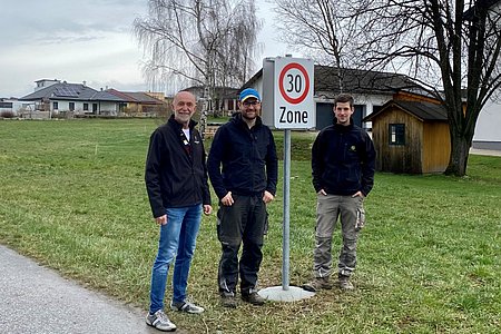 Bürgermeister Josef Schaden, Gemeinderat Christopher Edelmaier und Ortsvorsteher Stefan Wally