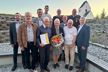 Thomas Ruß, Anton Hipp jun., Markus Rabl, Anton Hipp, Stefan Wally, Leopoldine Hipp, Wolfgang Weitzenböck, Bgm. Josef Schaden, Pater Daniel, Roman Wagner, Vzbgm. Günther Prinz