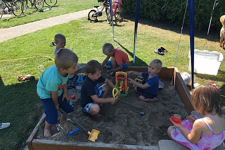 Auch die Kinder hatten ihren Platz zum Spielen.