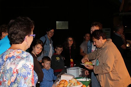 ... und nun heißt es: gemütlich essen, trinken und feiern