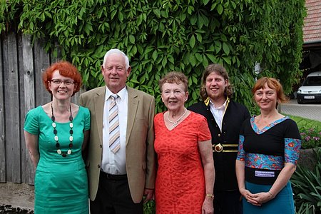 Familienfoto mit Tochter Andrea, Walter und Herta Liebenauer, Enkel Florian und Tochter Monika.