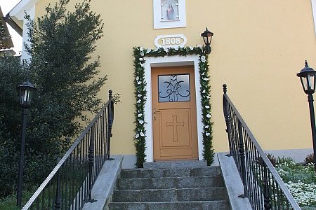 Die geschmückte Kapelle in Walterschlag