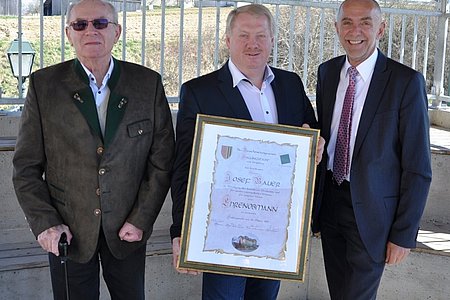 Die Ehrenobmänner des Verschönerungsvereins: Leopold Hölzl, Josef Bauer und Josef Schaden