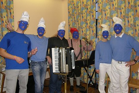 Papa Schlumpf - Leopld Zauner, Daniela Hipp, Daniel  Hölzl, Bernhard Kaufmann, Thomas Ruß und Josef Bauer