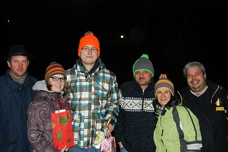 Der beste Schütze Markus Rabl (mitte) mit Fritz Poinstingl,  Julia Schwarz, Klaus und Manuela Haider und Harald Zauner (v. l.)