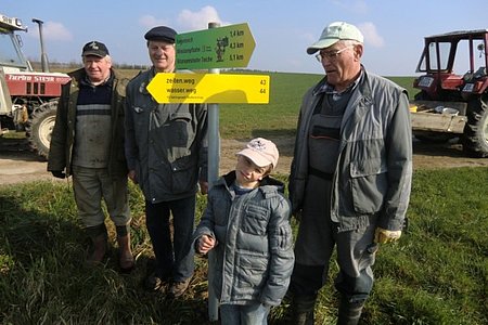 ... und neue Wegweiser wurden aufgestellt.