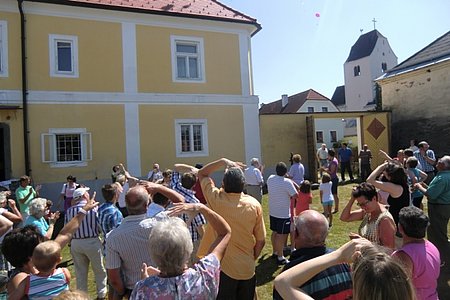 "Wo ist denn jetzt mein Luftballon?"