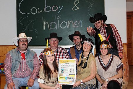 Harry Zauner, Carina und Josef Bauer, Thomas Russ, Manuela Haider, Michael Hipp und Michaela Kalch laden herzlich zum Kindermaskenball