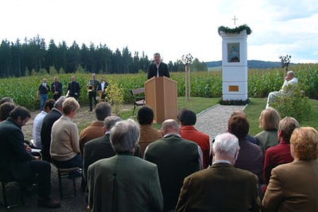 Bürgermeister Johann Hölzl gratulierte den Windhofern zum gelungenen Werk