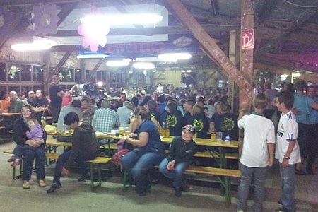 Freitag, tolle Stimmung mit den ,,Waldfexn´´