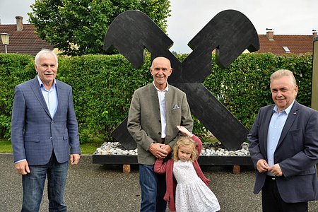 Kommerzialrat Gerhard Preiß, Bürgermeister Josef Schaden mit Enkeltochter Sophia, Bürgermeister LAbg. Franz Mold