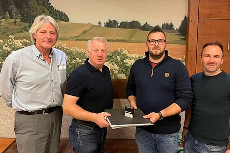 GfGR Robert Reuberger, 16 Jahre lang Obmann Josef Bauer, neu gewählter Obmann Michael Fichtinger, Schriftführer Jörg Grafeneder