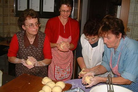 In der Küche wurden tagelange Vorbereitungen für das Großereignis getroffen