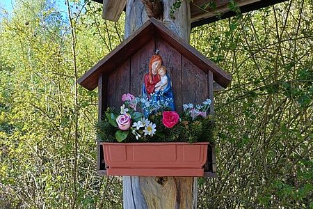 Maischmuck bei den Bildstöcken Maischmuck bei den Bildstöcken