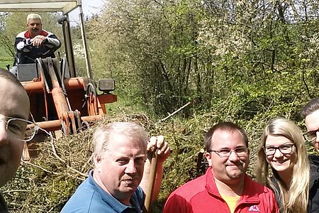 Beim Teich: Markus Rabl, Harald Zauner, Josef Bauer,Daniel Hörndl, Tanja Neunteufl, Mathias Hipp