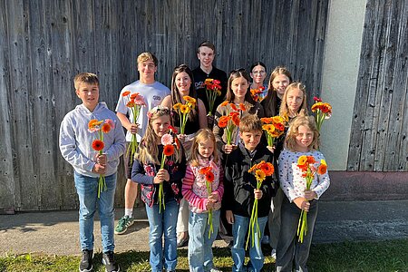 Die fleißigen Blumenausträgerinnen: